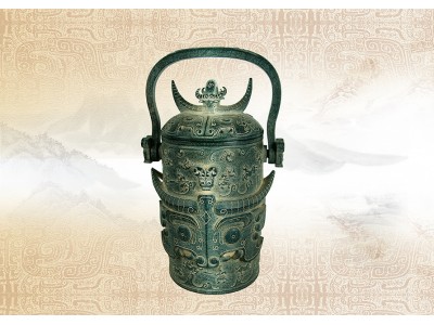 古代早期鏤雕提梁碧玉壺